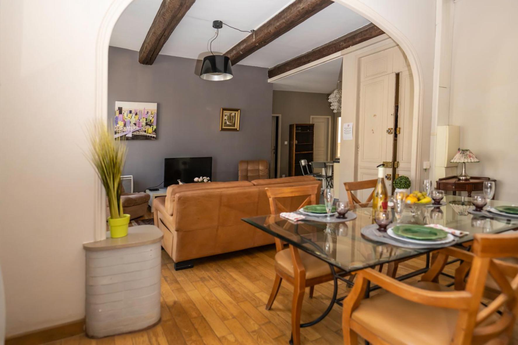 Air D'Antan: Charming 3-Star Residence in Béziers City Center Exterior photo