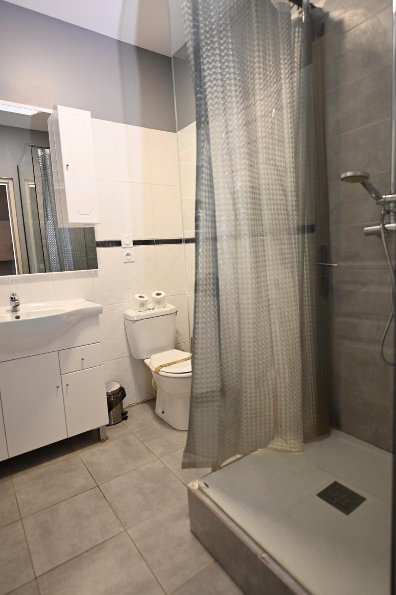 Air D'Antan: Charming 3-Star Residence in Béziers City Center Exterior photo